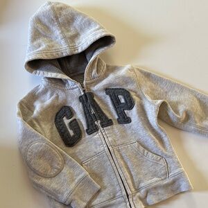 GAP Kids 5T Zip-Up Hoodie